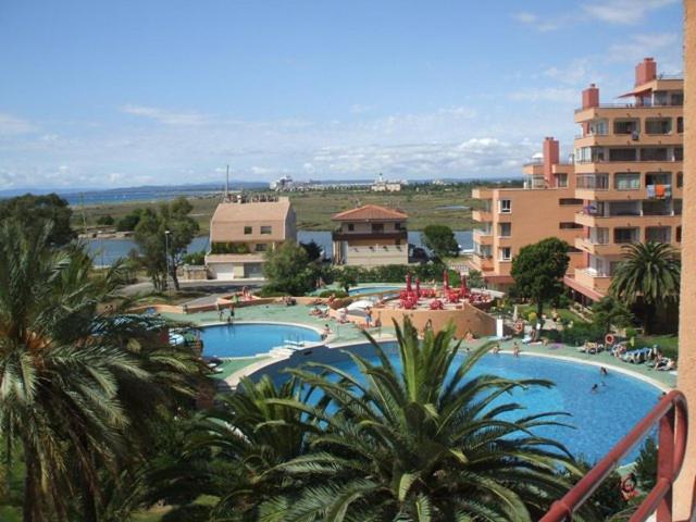Apartamentos Isla De Rosas Bagian luar foto