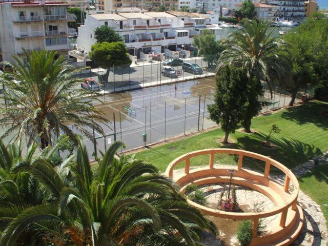 Apartamentos Isla De Rosas Bagian luar foto